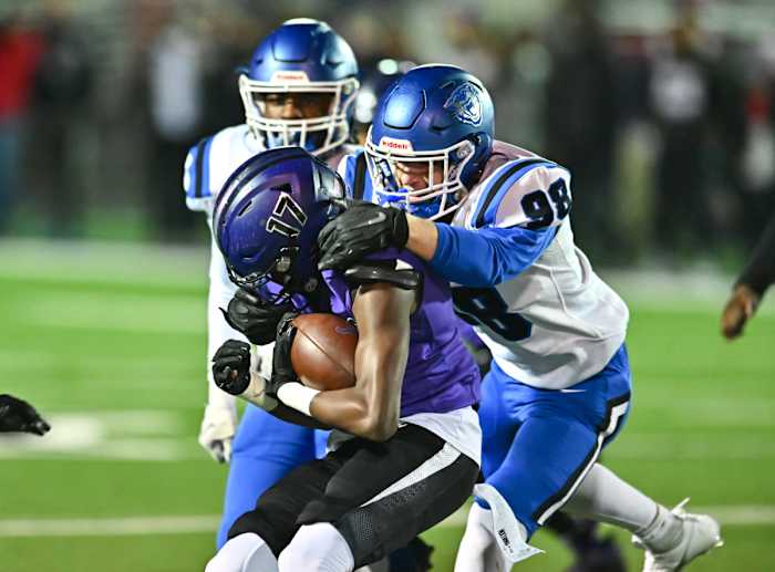 231124_00096_fb_6a_semi